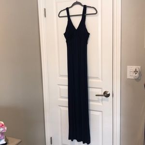 A Pea in the Pod Maternity Maxi Dress